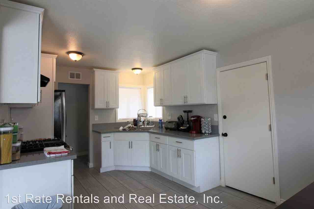 7789 Potomac Street - Photo 3 of 15