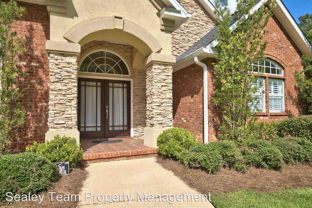 2679 Wharton Cir - Photo 2 of 36