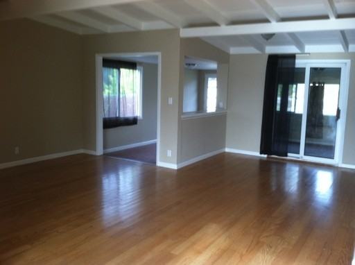 240 Los Altos Dr - Photo 3 of 14