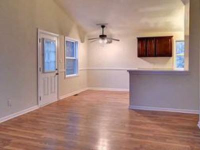 1005 79th St - Photo 2 of 5