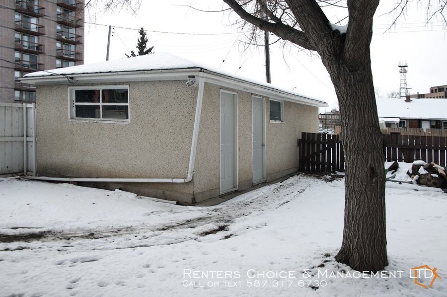 420 12 St S - Photo 3 of 17