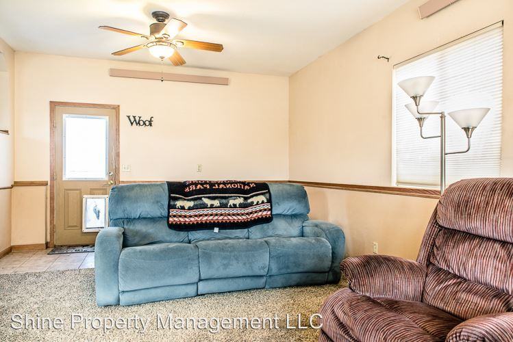 7603 Dorothy Dr - Photo 2 of 20