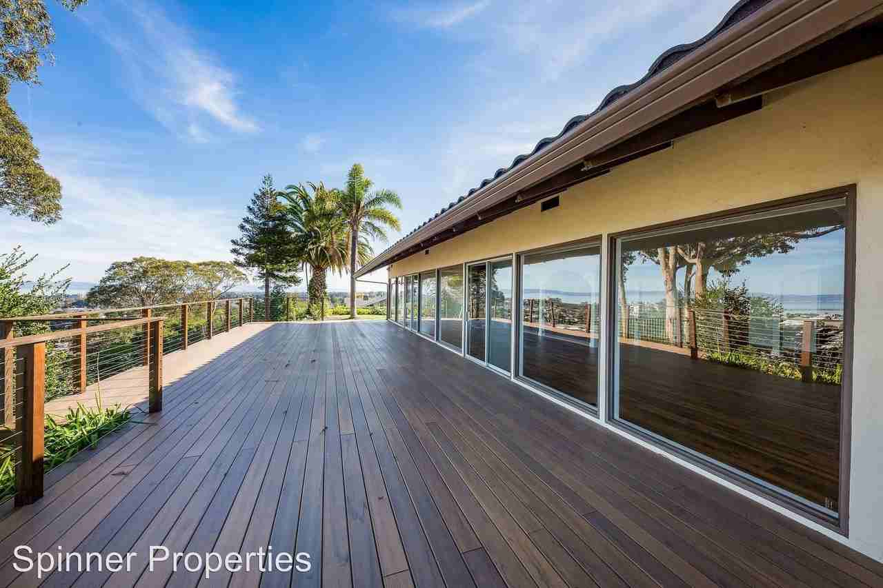 370 Loyola Dr - Photo 3 of 20