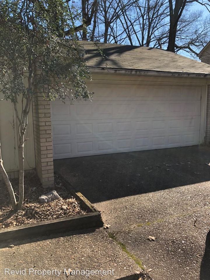 1584 McHenry Cir E - Photo 2 of 21