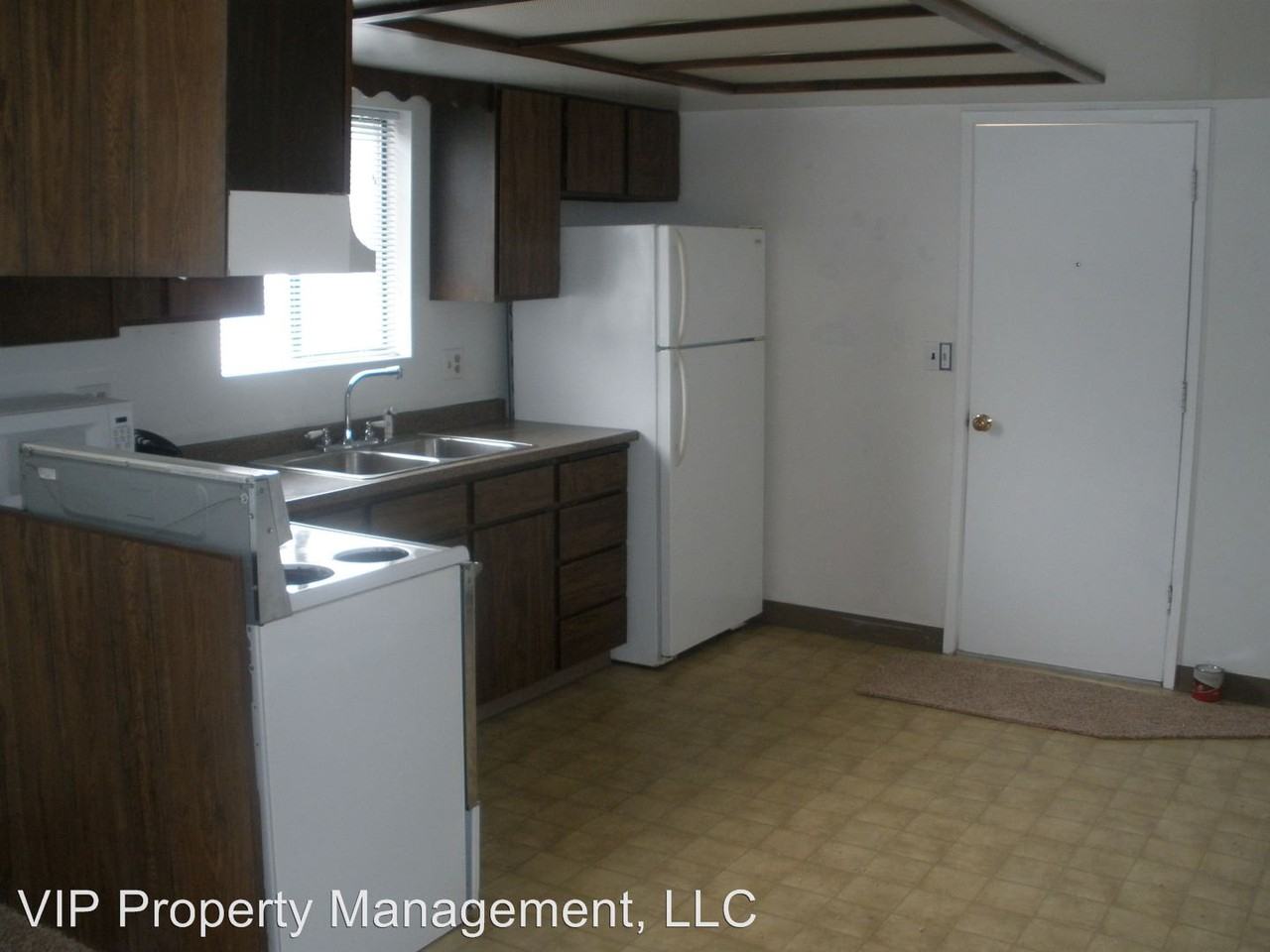 301 Riverside Ave W - Photo 3 of 6