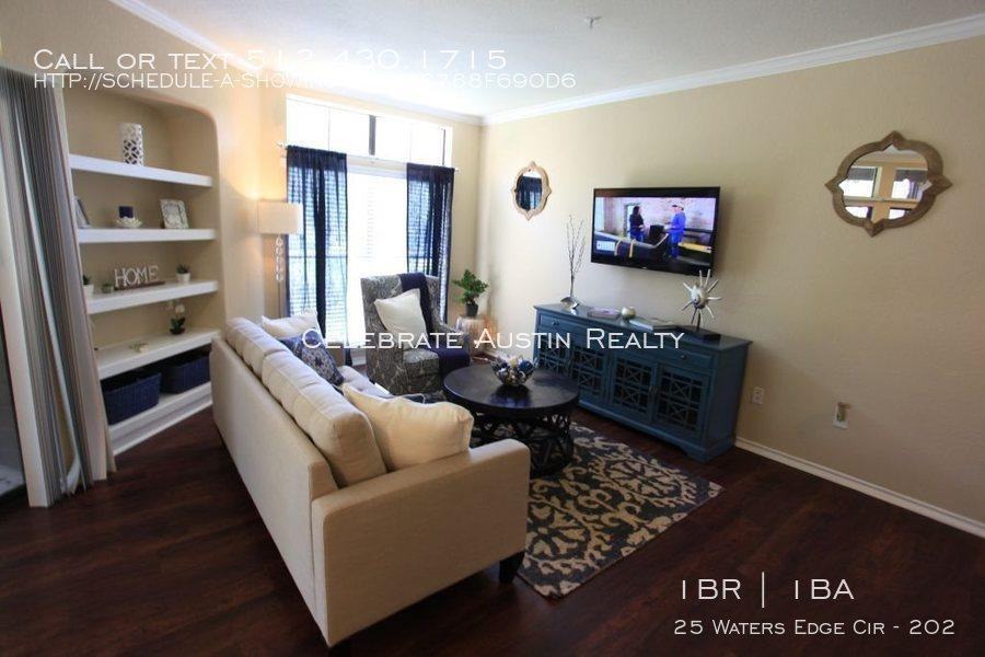 25 Waters Edge Cir - Photo 3 of 11