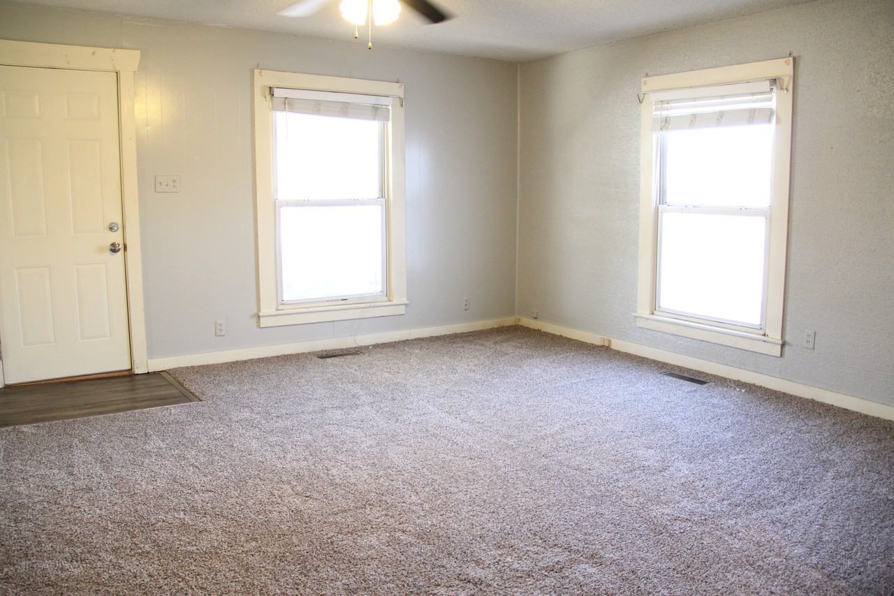 801 Monroe Ave - Photo 3 of 22