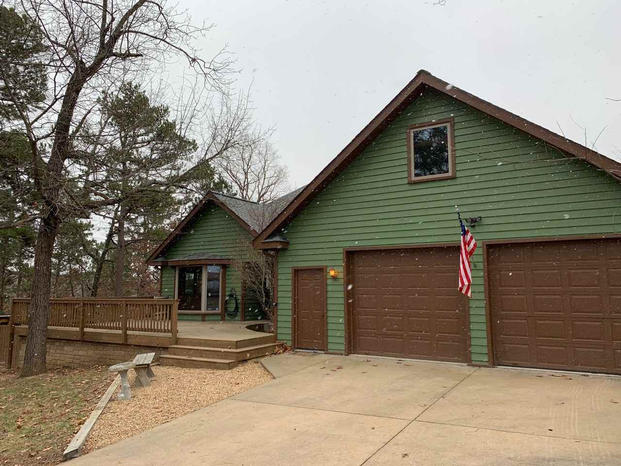 8084 Fain Dr - Photo 2 of 28