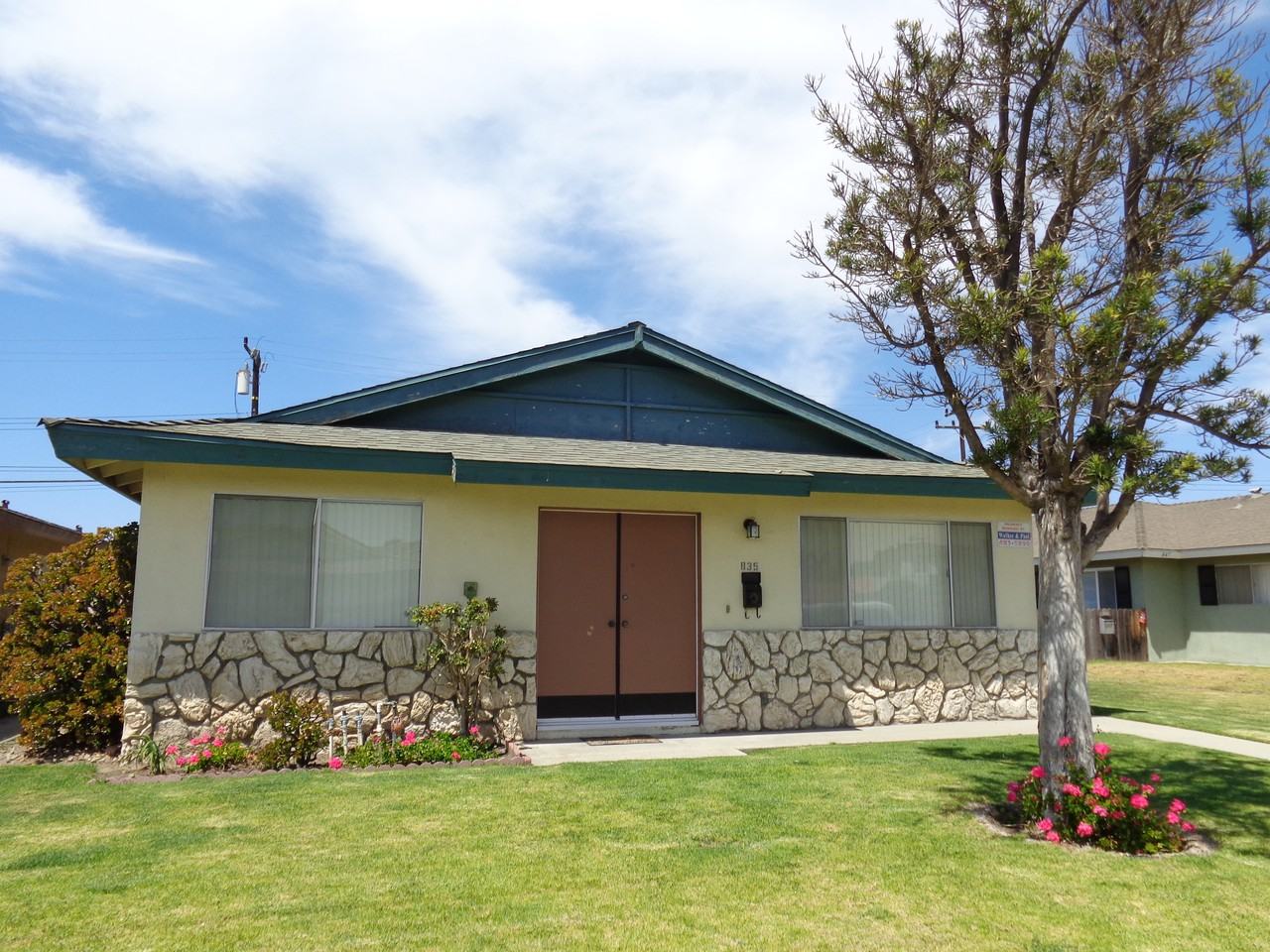 835 N M St - Photo 3 of 20