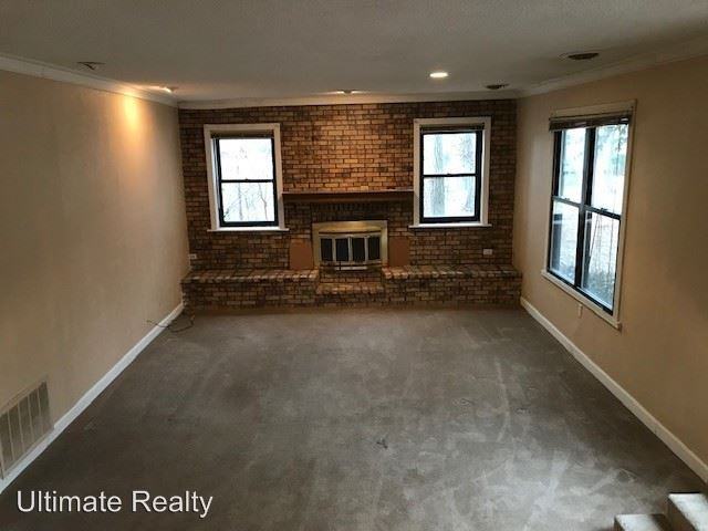 3449 Appletree Ln - Photo 2 of 9