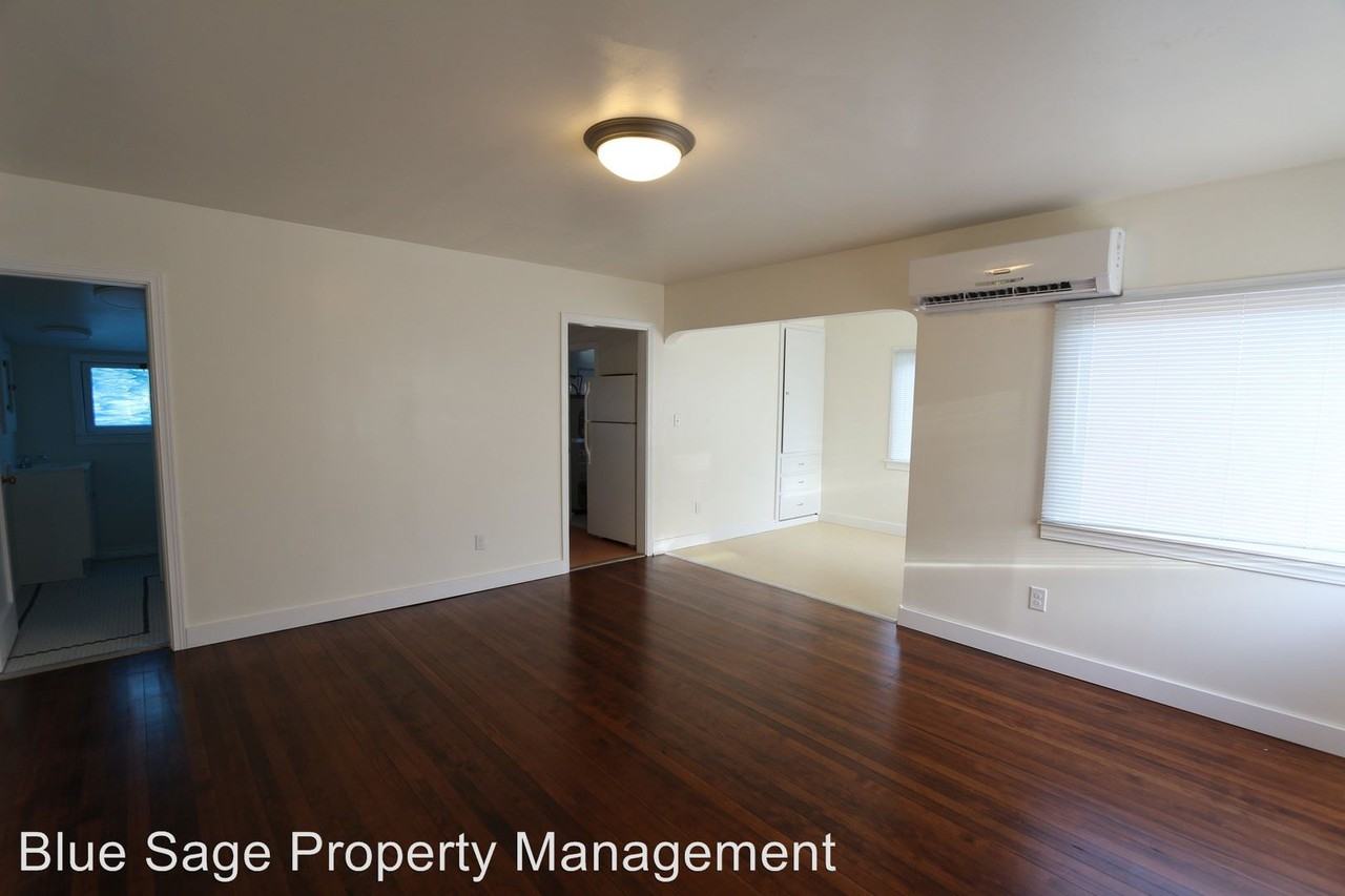 233 W 3rd St - Photo 2 of 11