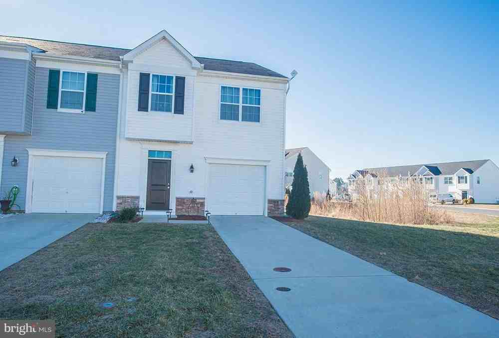 251 Garrison Way - Photo 3 of 50