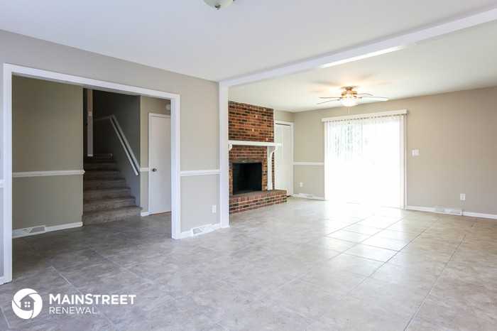 575 Pepperidge Rd - Photo 2 of 15