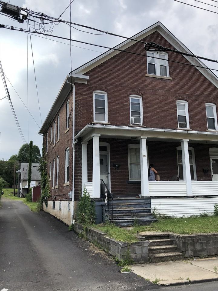 157 North Sheridan Street, Johnstown, PA 15906 2 Bedroom House for Rent