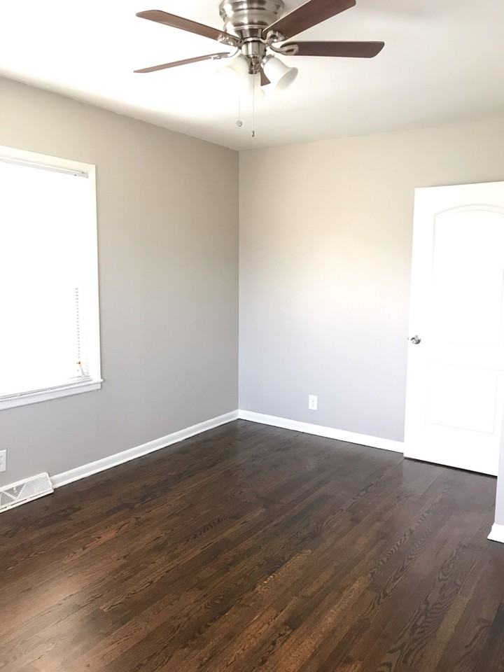 2930 Farley Avenue - Photo 3 of 18
