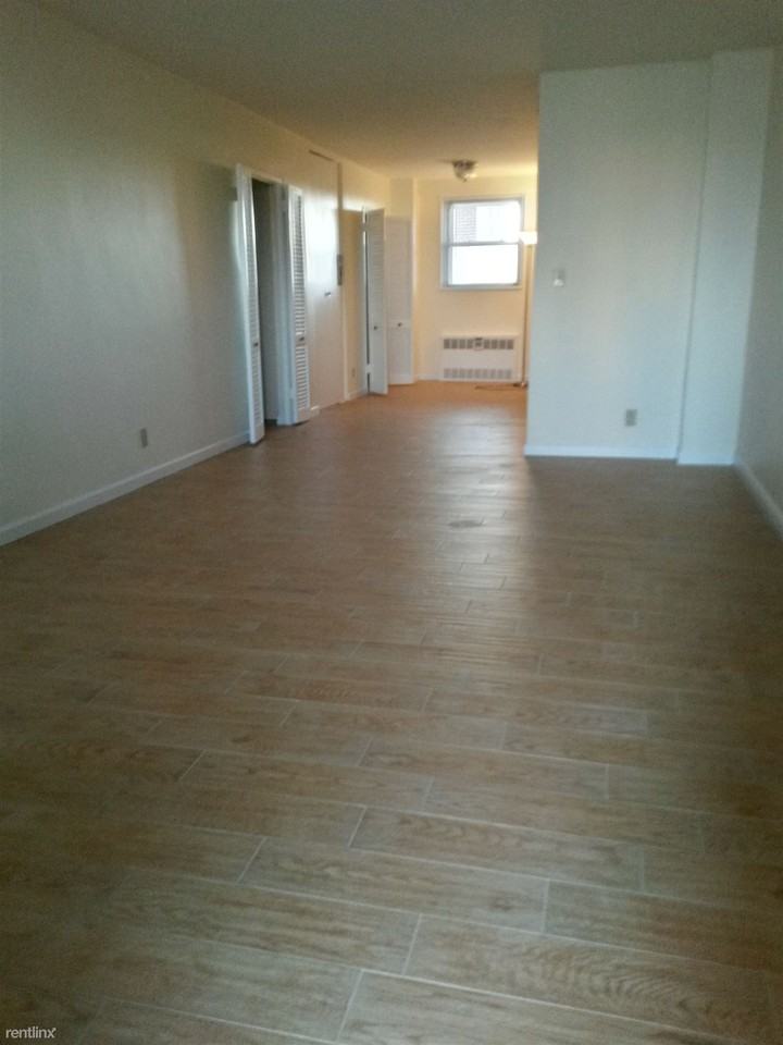 Bedford Towers - Bedford St - Photo 3 of 5