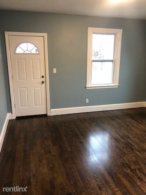 157 South End Rd - Photo 3 of 12