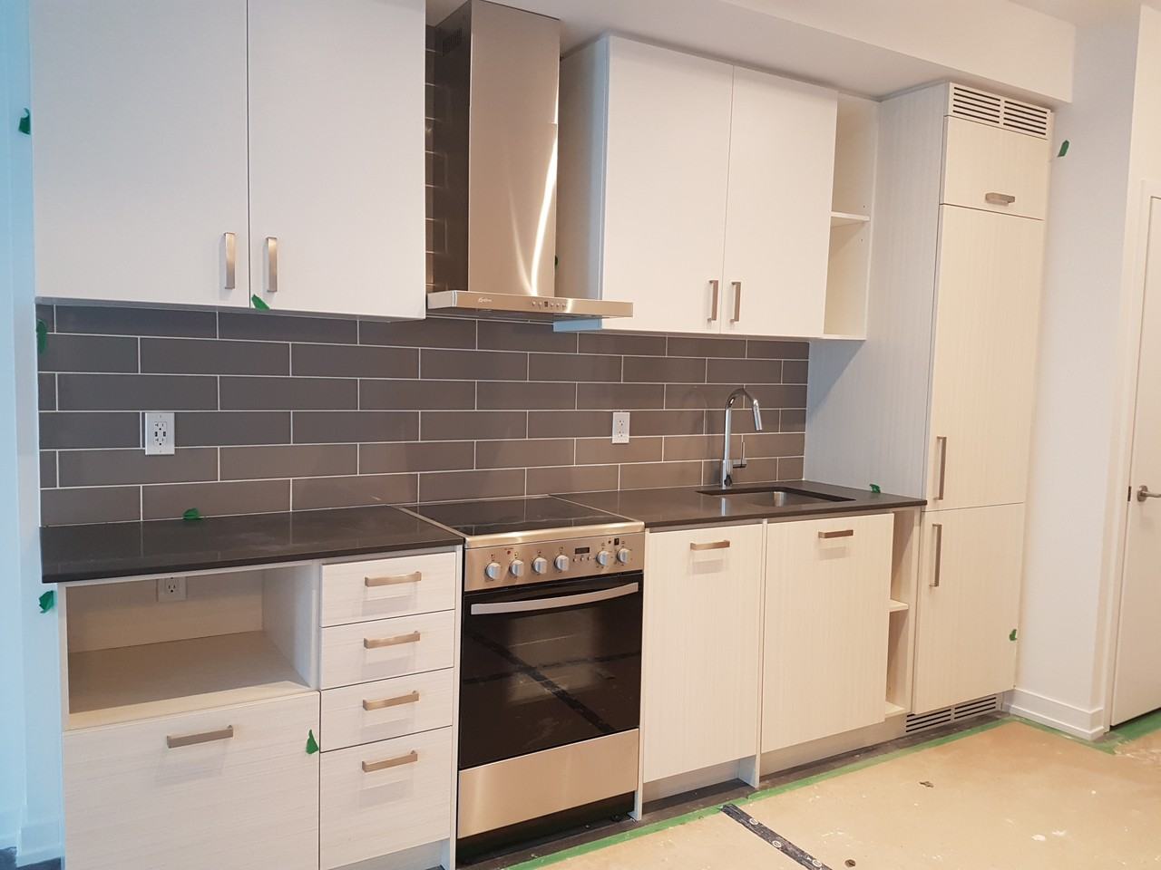 125 Redpath Avenue #913