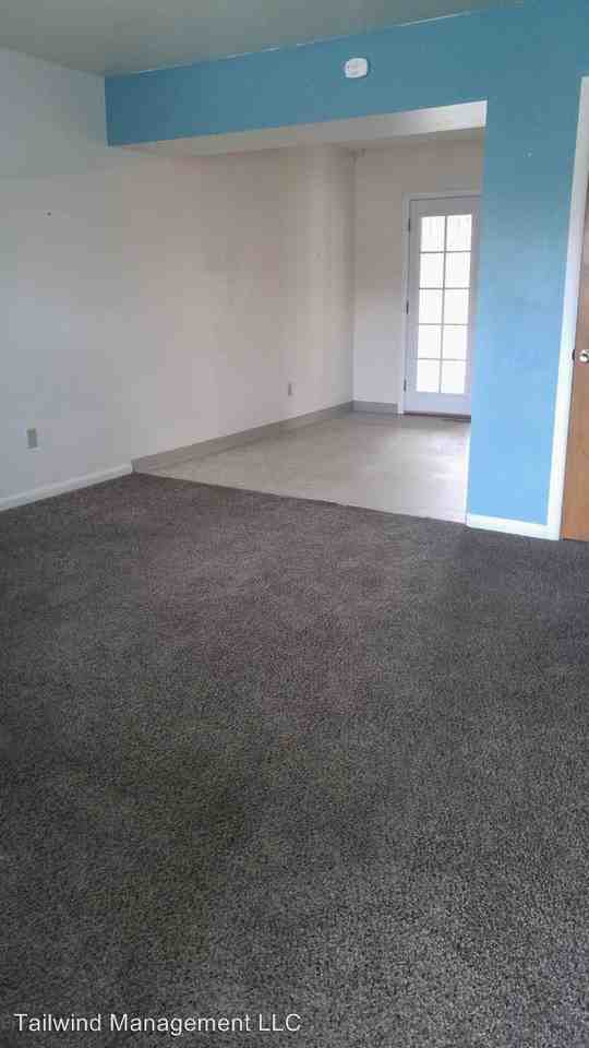 Lynn Avenue - Photo 2 of 7