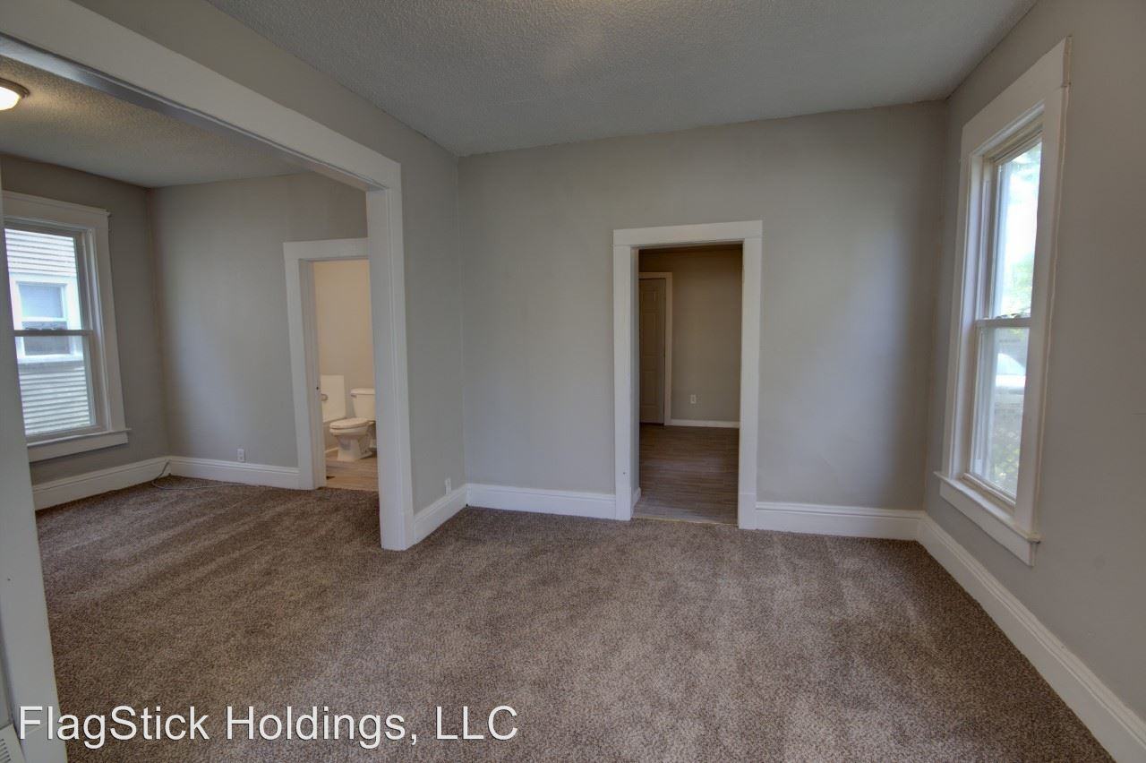 1205 14 1/2 St - Photo 2 of 20