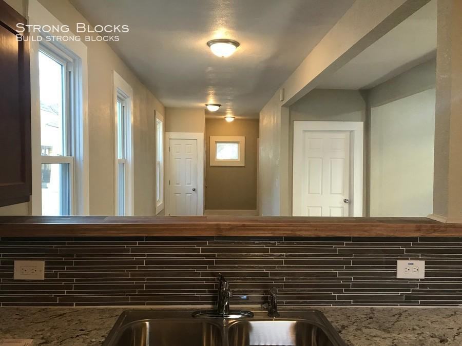 3628 N 19th St - Photo 3 of 16