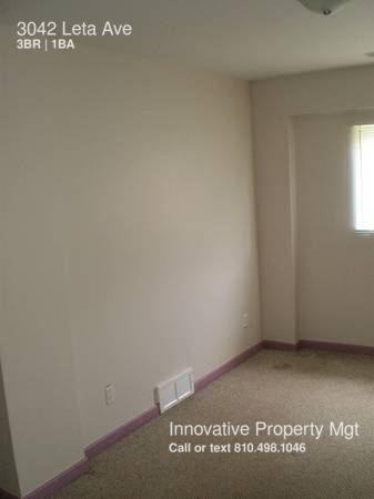 3042 Leta Ave - Photo 3 of 5