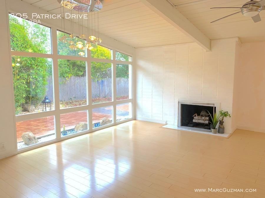 205 Patrick Dr - Photo 2 of 11