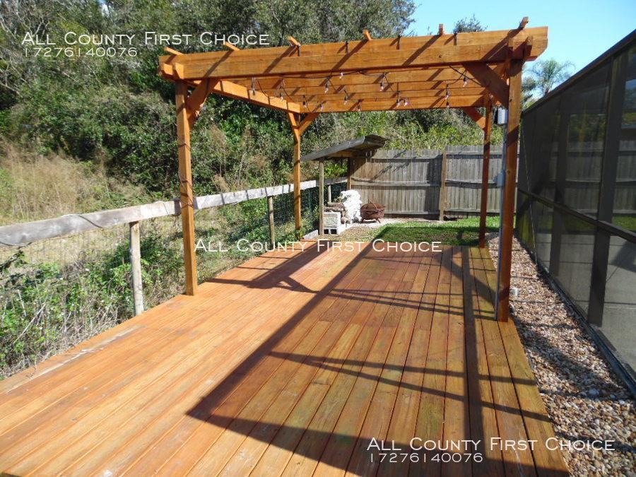3062 Oak Hill Rd - Photo 3 of 17