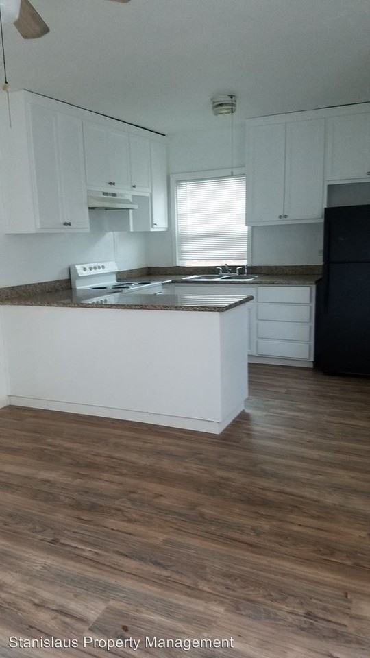 202 Maple Street - Photo 3 of 7