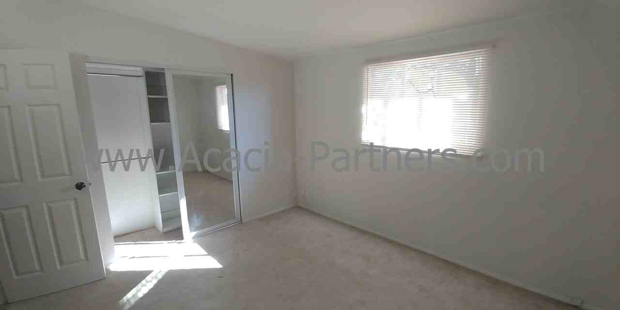 5611 E Kelso St - Photo 7 of 20