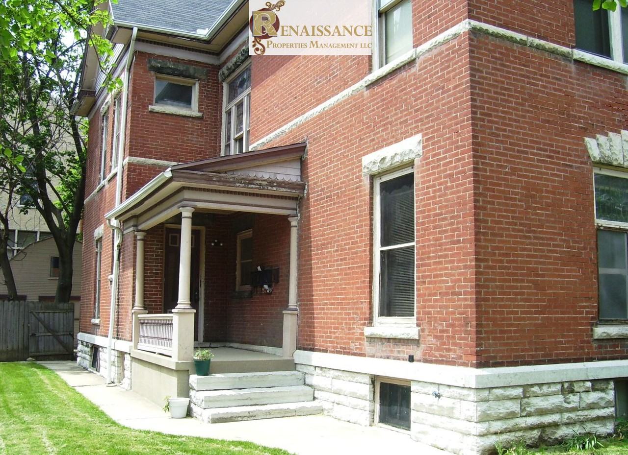 224 S 6th St - Photo 3 of 6