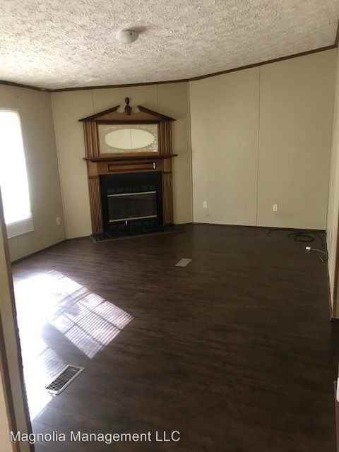 137 Cardinal Ln - Photo 3 of 16