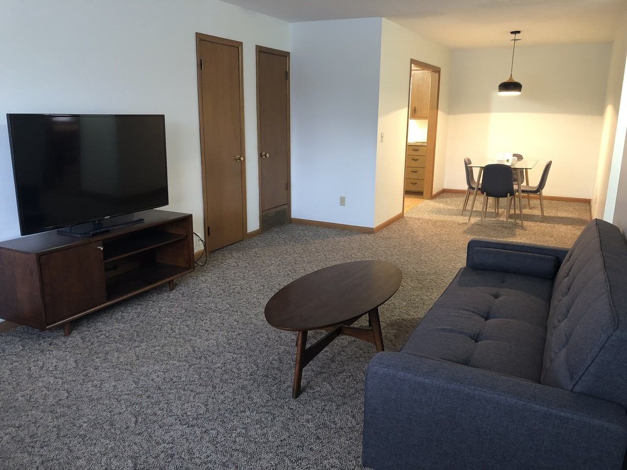 1215 E Elm St - Photo 3 of 4