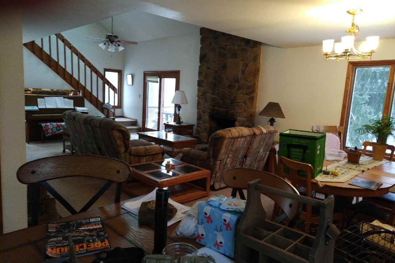 581 Friendship Dr - Photo 3 of 9