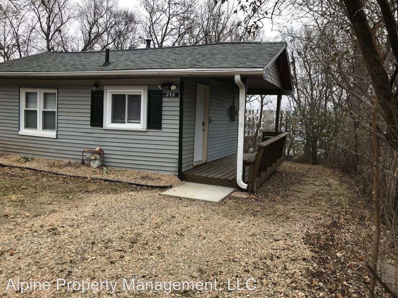 712 N Dakota Ave - Photo 2 of 8