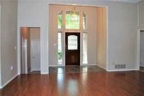 2755 Fernwood Dr - Photo 3 of 31