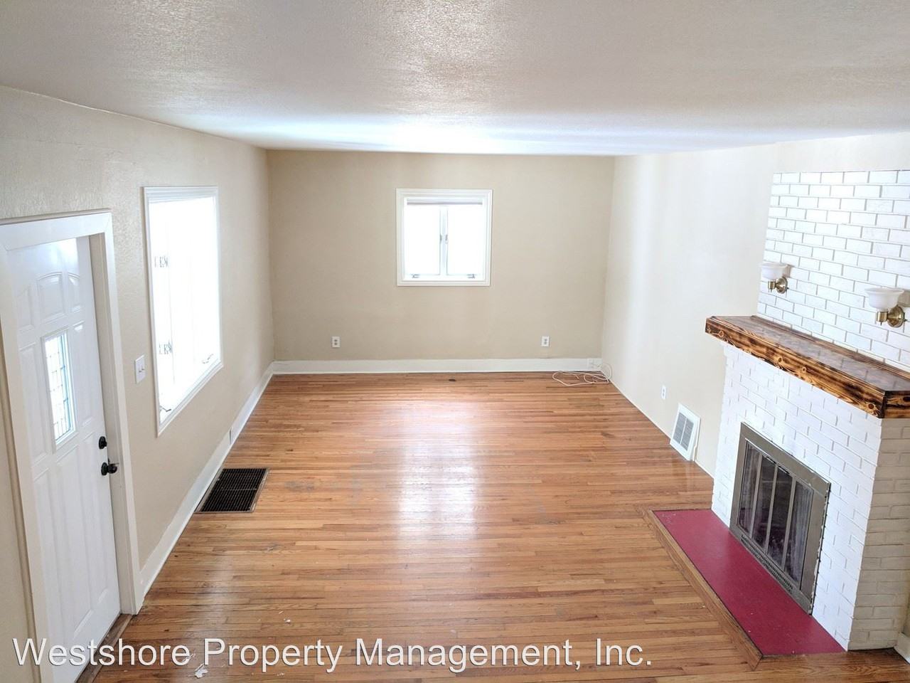 2004 Bourdon St - Photo 2 of 12