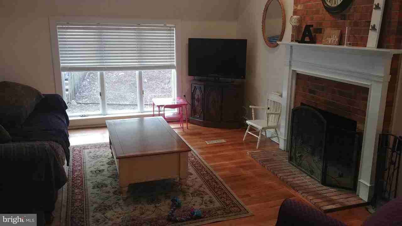 5678 Linden Ct - Photo 2 of 4