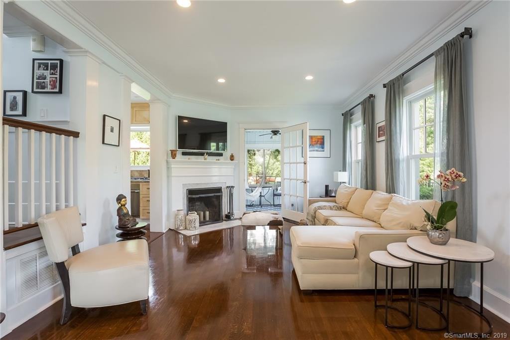 23 Auldwood Rd - Photo 3 of 27