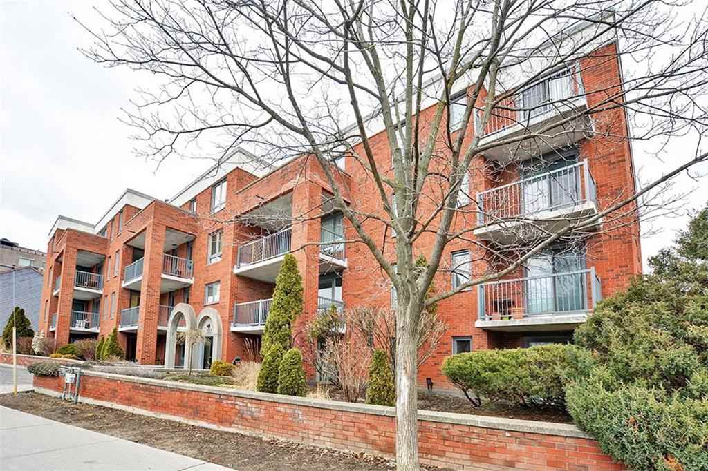 939 North River Road, Ottawa, ON K1K 4M9 2 Bedroom Apartment for Rent
