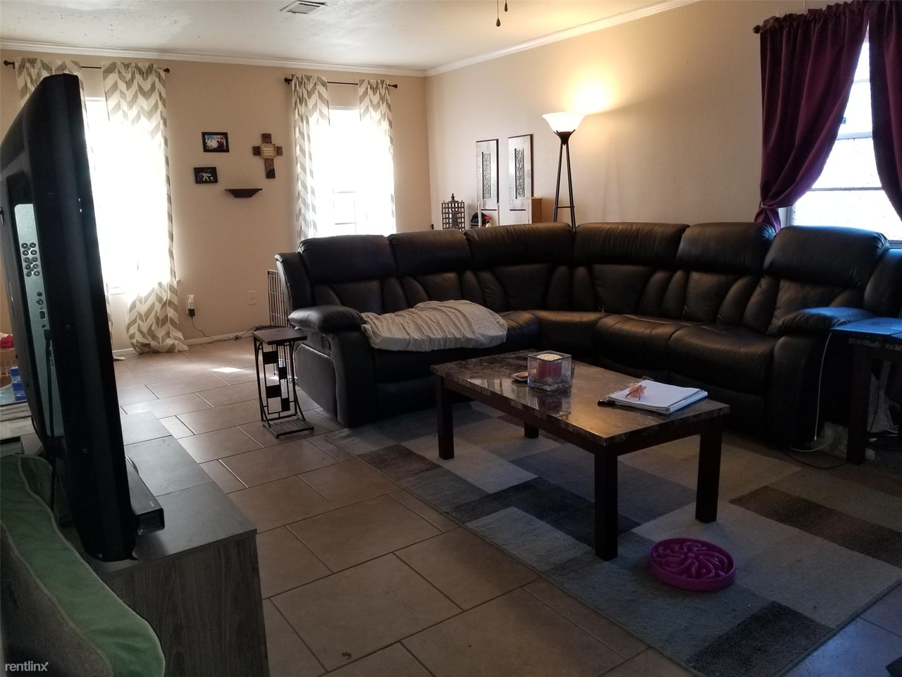 1105 S Dexter Dr - Photo 2 of 7