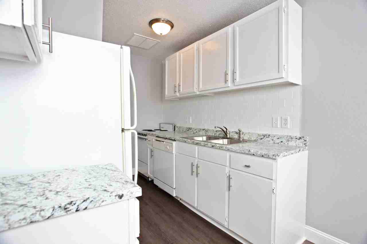 Westport Apartments - Photo 2 of 39