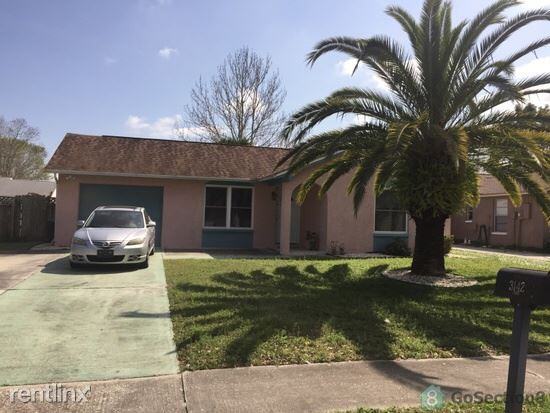 3142 Latrobe St - Photo 2 of 10