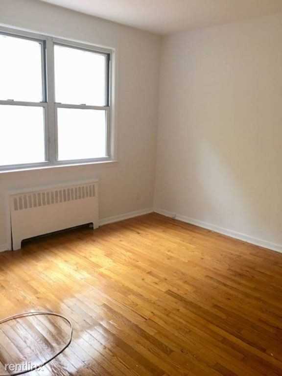 Spacious 2 Bedroom 2 Bathroom Apt in Garden Style Complex - H/HW/G - Private Terrace - Tarrytown - Photo 3 of 7