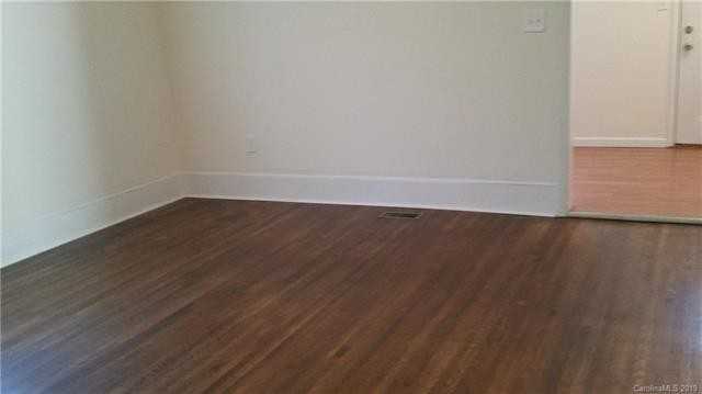 316 Pine Ave - Photo 3 of 18
