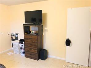 410 Southeast 4th Avenue #6 - Photo 2 of 12