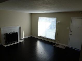 1411 Santa Fe Drive - Photo 2 of 10