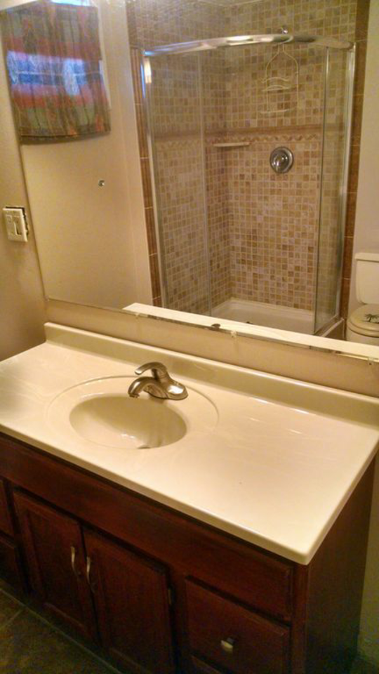 1308 E Washington Ave - Photo 3 of 5