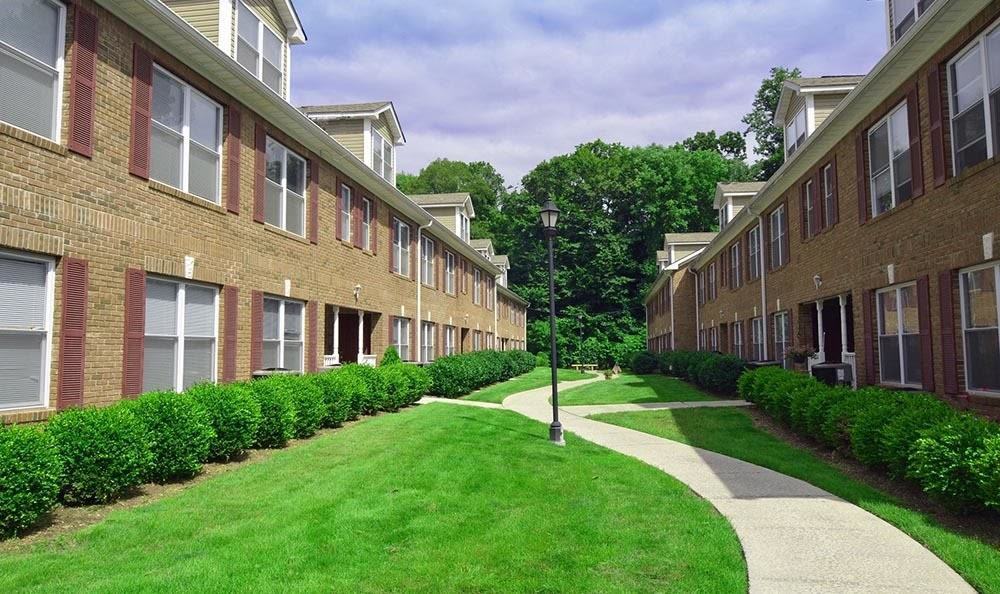 Short Hills Club Village - Photo 2 of 10