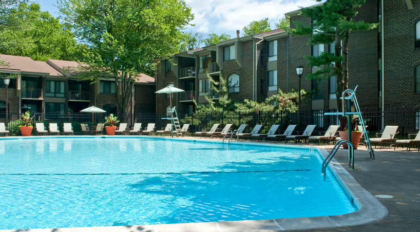 Peachtree Of Mclean - Photo 2 of 5